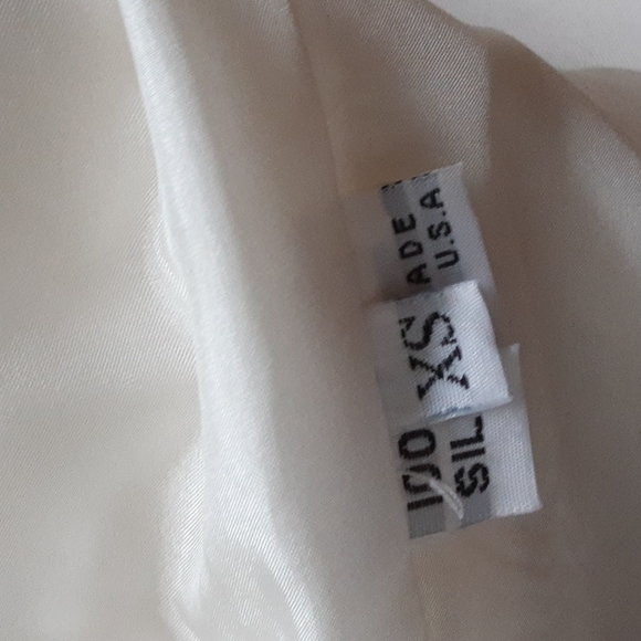 No Name 100% silk 2pc suit sz XS pit 15 inches lace Tuxedo style w/ beaded butto - Picture 5 of 12